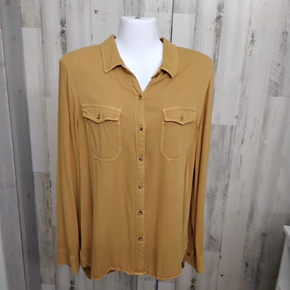 Tops - Mustard Yellow Button-Up Shirt